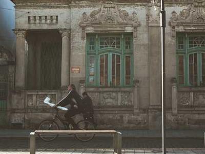 TikTok agrees to deal to cede control of US business to American investor group